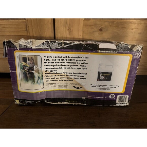 The Fog Machine GEMMY Electric Fogger Machine - No Fluid - Picture 3 of 10